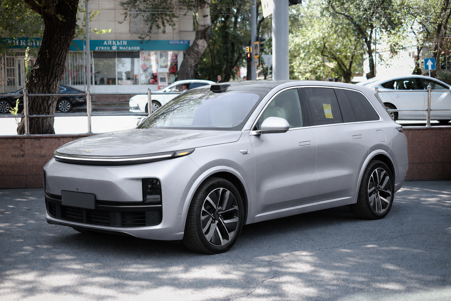 Реальная выдача Lixiang L9 клиенту в Алматы